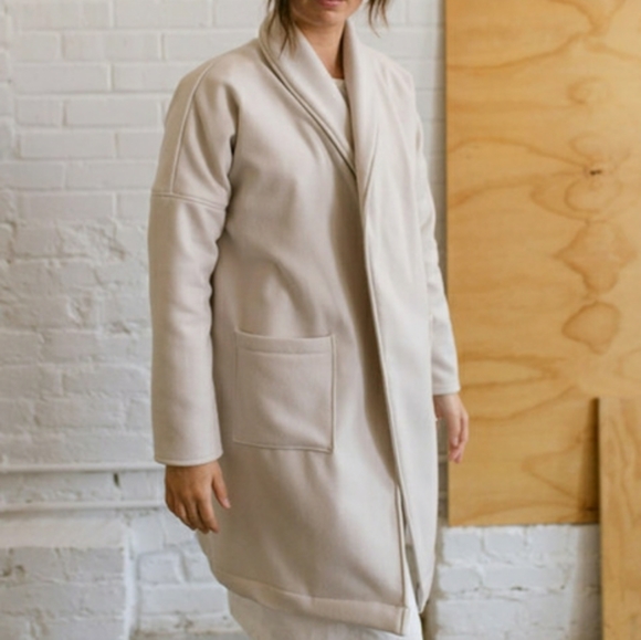 ETHICAL NWT Two Fold Deanna Wrap Coat Cloud - Picture 2 of 3